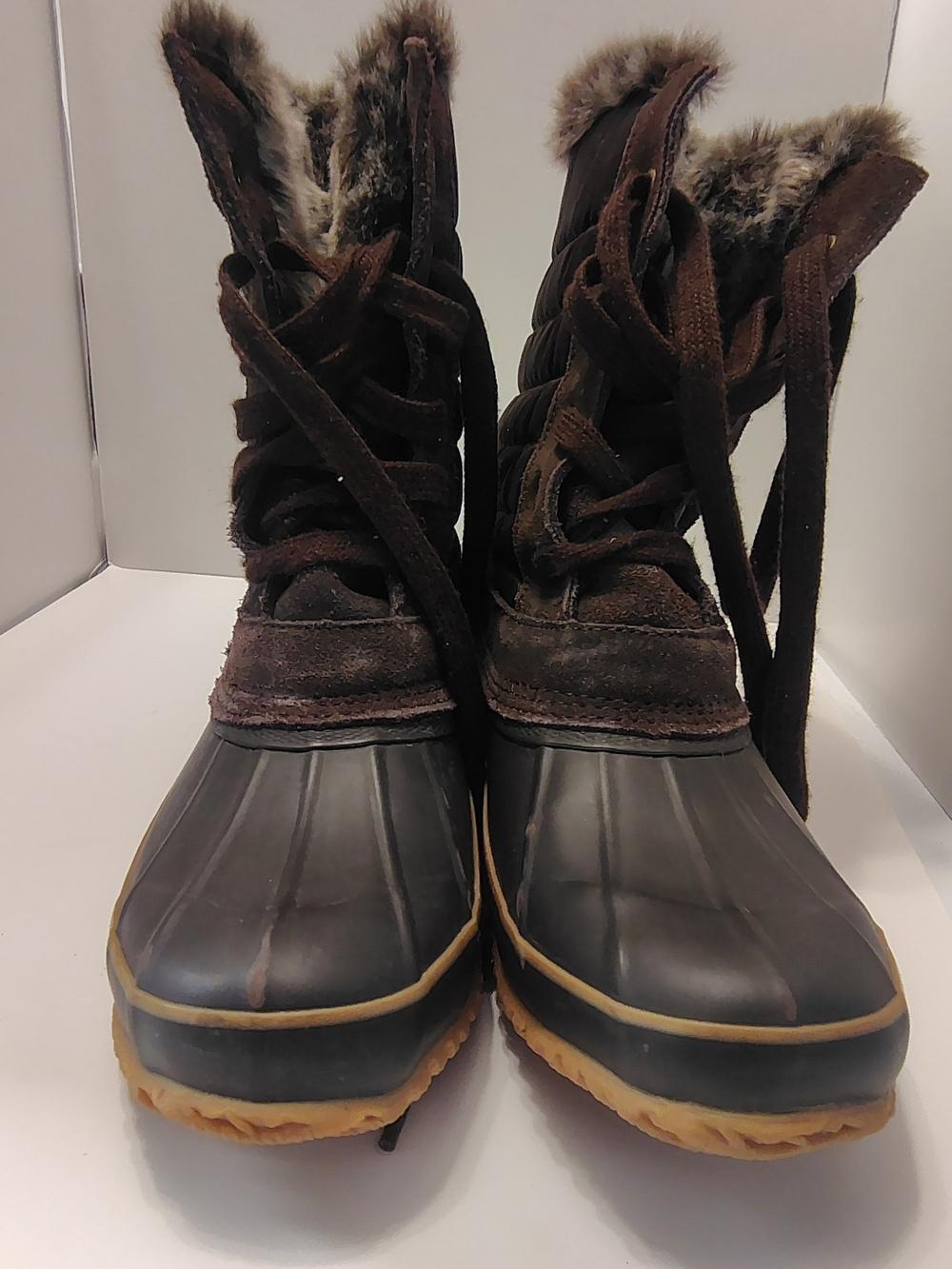 Bass Peakaboo Duck Boots Womens Size 7 Brown Leather Rubber Waterproof